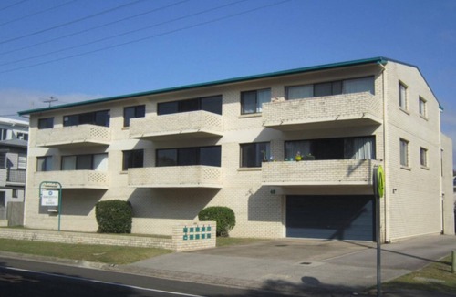 Golden Beach Apartment | Brighton Le Sands U6 Pumicestone Passage Views