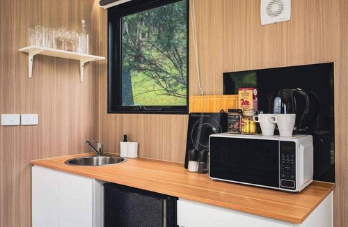 Steiglitz House | Brisbane Ranges Hideaway by Tiny Away