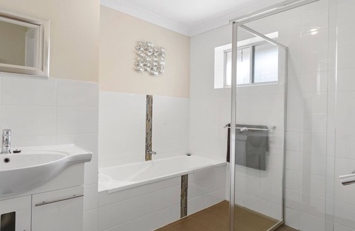 Carrickalinga House | Broadbeach Retreat - 32 Broadbeach Drive