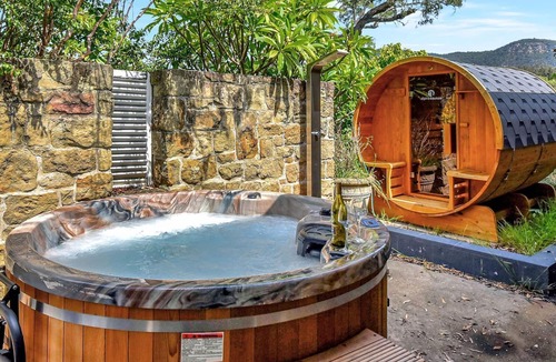 Pokolbin House | Brokenback Vineyard Luxe Homestead