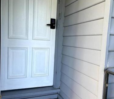 Shepparton Apartment | Budget-friendly Shepparton House