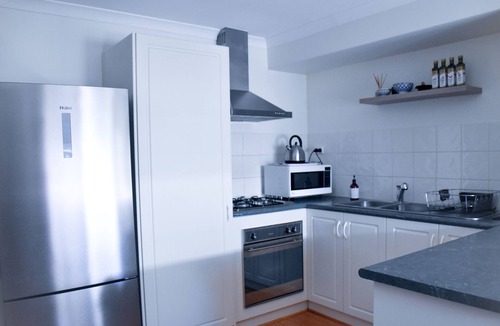 South Bunbury Apartment | Bunbury Professionals/Contractors Unit/Mid and Long Stay Unit