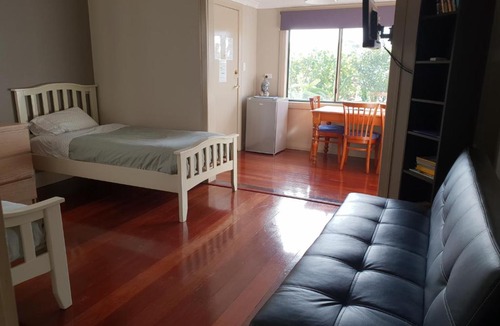 Carey Park Apartment | Bunbury's Most Convenient Location - Unit 2