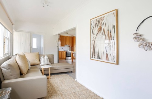Callala Beach House | Bungalow 21 – 2 minute walk to the beach