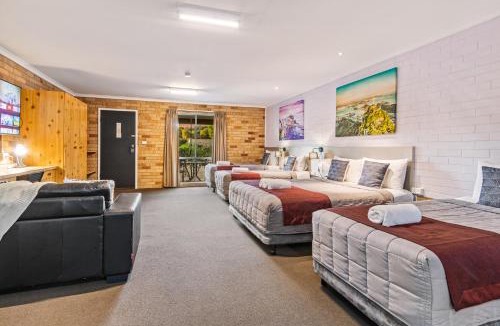 Lake Albert Hotel | Burringa Garden Motel