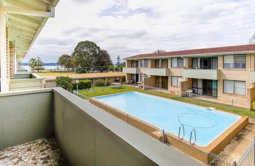 Batehaven Apartment | By the Bay - Batehaven Beachside Holiday Home