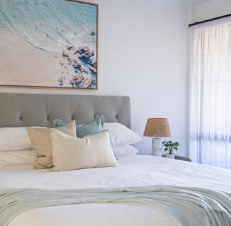 Batehaven Apartment | By the Bay Batehaven - King, Queen, 2 x Singles