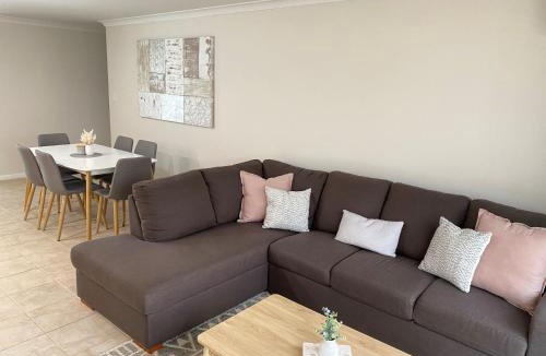 Broadwater Villa | By the Beach