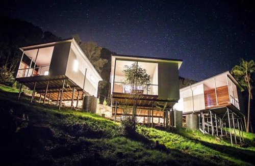 Talofa Apartment | Byron Bay Hinterlands Dreaming Woods Cabin Two
