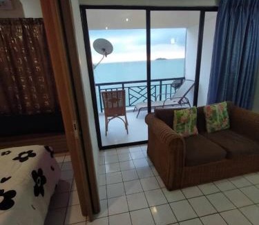 Taman Haji Zainal Apartment | C1-6 Lagoon Paradise Resort