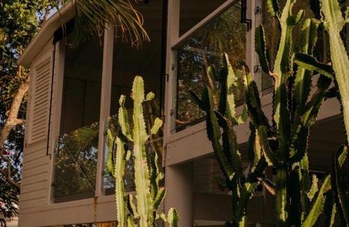 South Brisbane House | Cactus Rose Villa Designer Hideaway w Private Pool