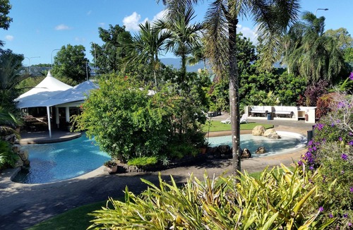 Woree Apartment | Cairns Gateway Resort