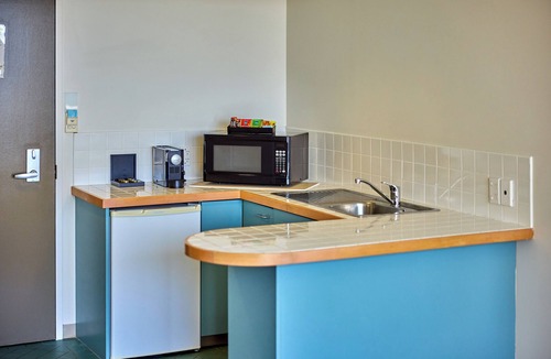 Cairns North Hotel | Cairns Harbourside Hotel