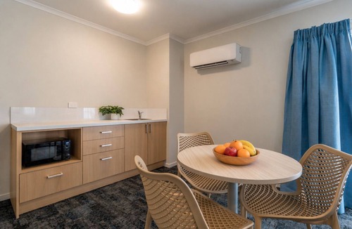 Earlville Hotel | Cairns Southgate Hotel