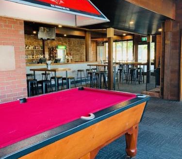Hamilton Hotel | Caledonian Hotel Motel