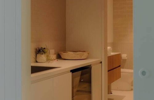 Aldinga Beach House | Cali House ~ Beachfront ~ Wood Fire ~ Sleeps 10
