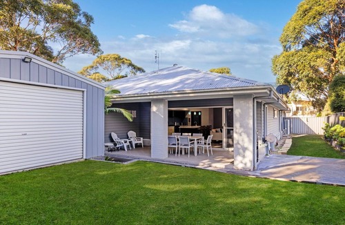 Callala Beach House | Callala Blue - Pet Friendly - Community Pool