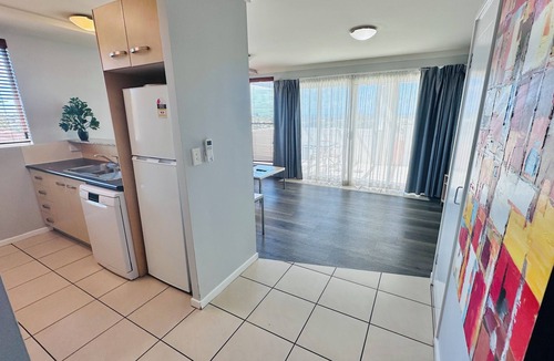 Battery Hill Apartment | Caloundra Central Apartment Hotel
