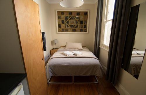 Stanmore Hostel | Cambridge Lodge