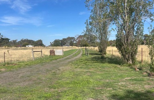 Mia Mia Villa | Campaspe Valley View 20 acres Farm Stay