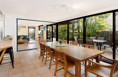 Moffat Beach House | Campbell Street 2/4, Moffat Beach