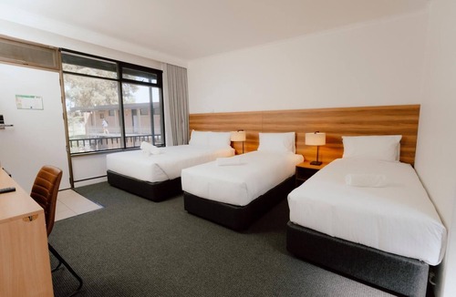 Watson Hotel | Canberra Park Motel