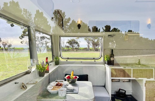 North Kukerin RV Rental | Candlelight Country Experience