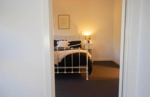 Ballarat North House | Canvas & Comfort Peaceful Ballarat Base