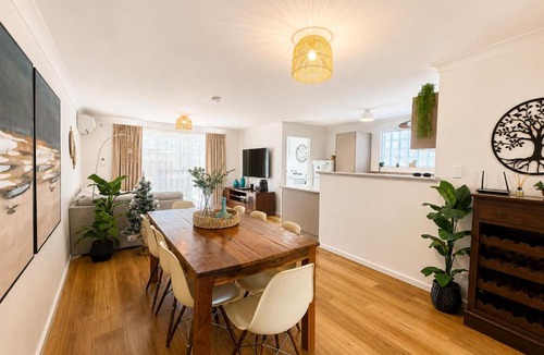 Broadwater House | Cape View 26 Your Perfect Coastal Retreat