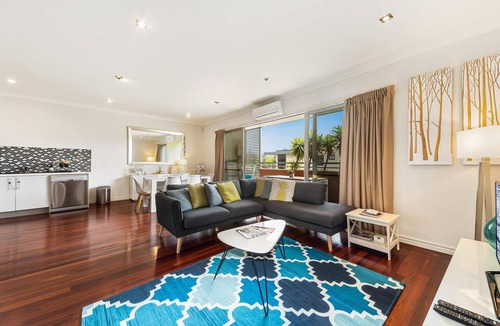 Capel Sound Apartment | CAPEL BREEZE DIRECTLY ACROSS FROM THE BEACH REDUCED WINTER RATES - BOOK NOW