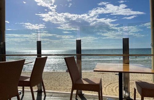 Frankston South House | Capelink Atop Prestigious Oliver's Hill: Longer Stay Welcome