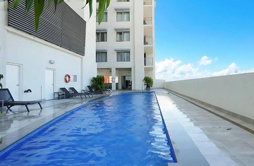 Darwin City Centre Apartment | Capital Panorama Central City Escape w Pool and Gym