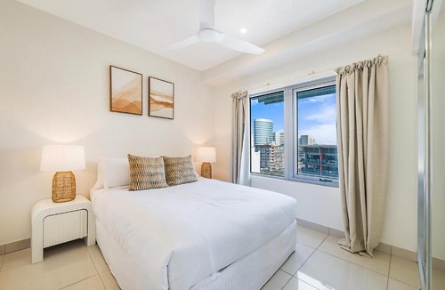 Darwin City Centre Apartment | Capital Panorama Central City Escape w Pool and Gym