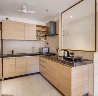 Kurla Apartment | Capri Modern Studio in Secure BKC Complex w Wi-Fi