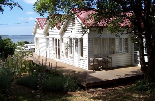 Rhyll House | Captain Lock's Cottage
