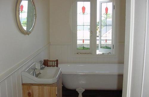 Rhyll House | Captain Lock's Cottage
