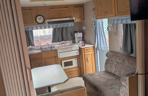Erith House | Caravan For Two 10m South Of Balaklava