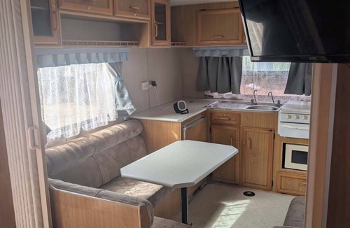 Erith House | Caravan For Two 10m South Of Balaklava