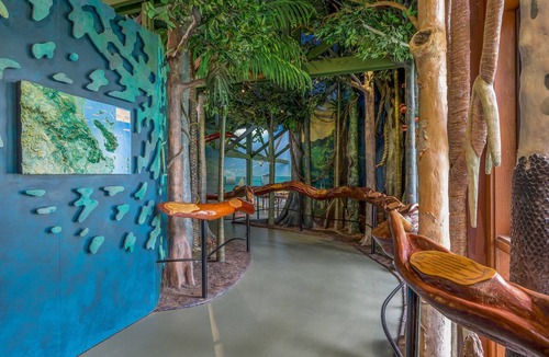 Cardwell Hotel | Cardwell Beachfront Motel