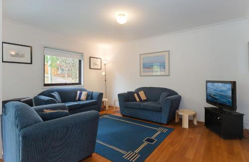 Nelson Bay Apartment | Carindale, 2 19-23 Dowling Street - First floor unit with air con, complex pool and tennis court