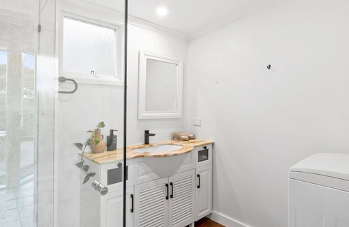 Lorne Cottage | Carinya Cottage - Tranquil Retreat