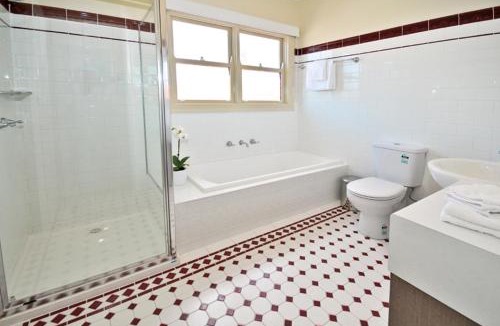 Brunswick House | Carnarvon St - Stylish & Comfortable Urban Stay
