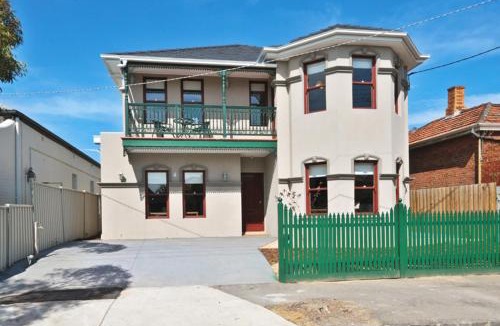 Brunswick House | Carnarvon St - Stylish & Comfortable Urban Stay