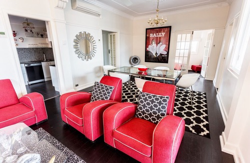 Spring Hill Apartment | Carrington Manor Apartments - Oversized apartment/5 bedrooms/ sleeps 9