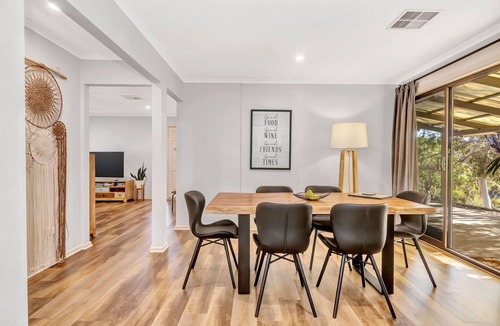 Willunga South House | Casa Angustum - Secluded retreat ! Unlimited Wifi