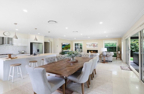 Pokolbin House | CASA BARNHILL - THE VINTAGE HOLIDAY HOUSES