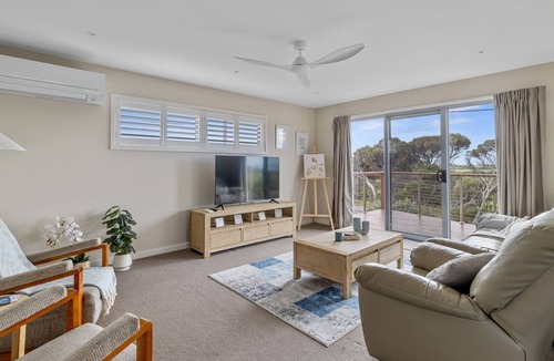 Surf Beach House | Casa del Mar Phillip Island Ocean Views