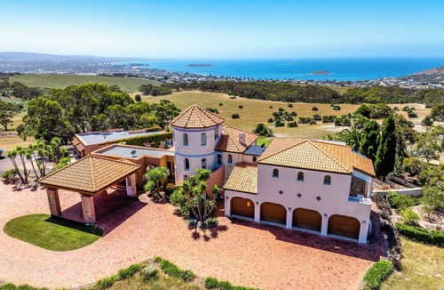 Waitpinga Villa | Casa Del Mar with the Best views in Encounter Bay