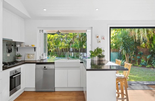 Avalon Beach House | Casa Verano - perfect blend of elegance and comfort close to Avalon Beach