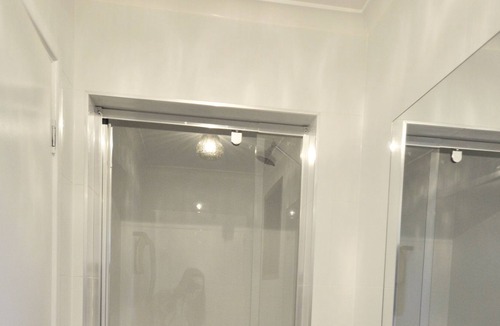 Bongaree Villa | Cascade Cottage